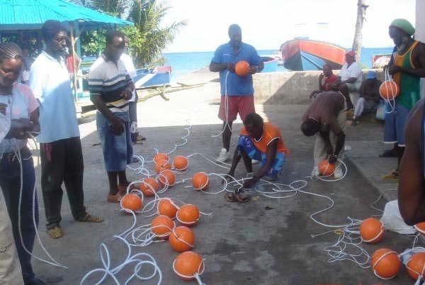 Fishermen assemble FAD in Grenada