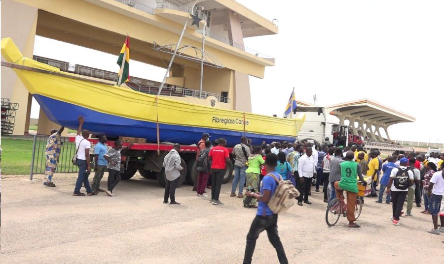 Ghana - Eco Friendly Canoes