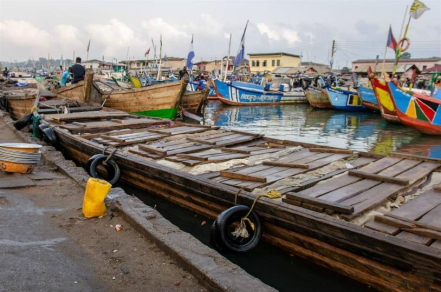 Figure 1: Saiko covered canoe used for transshipping semi-pelagic fish from Ghanaian flagged industrial trawlers
